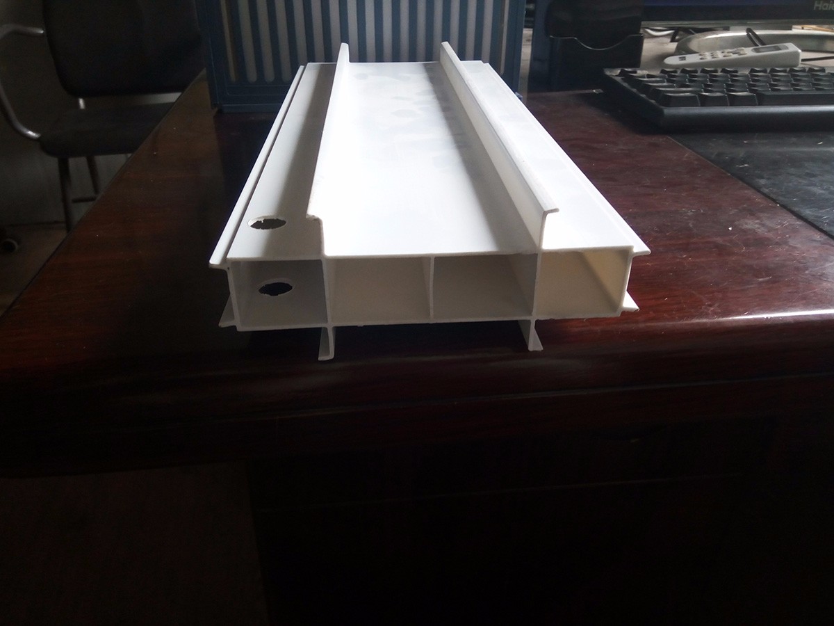 庆阳地区立面拉缝板 (1)150MM宽拉缝板